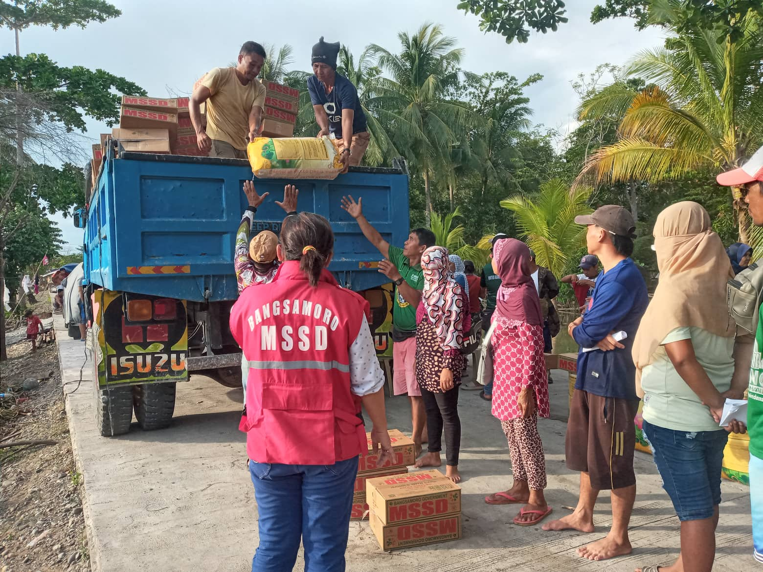 IDPs in Northern Kabuntalan receive flood relief – Ministry of Social ...